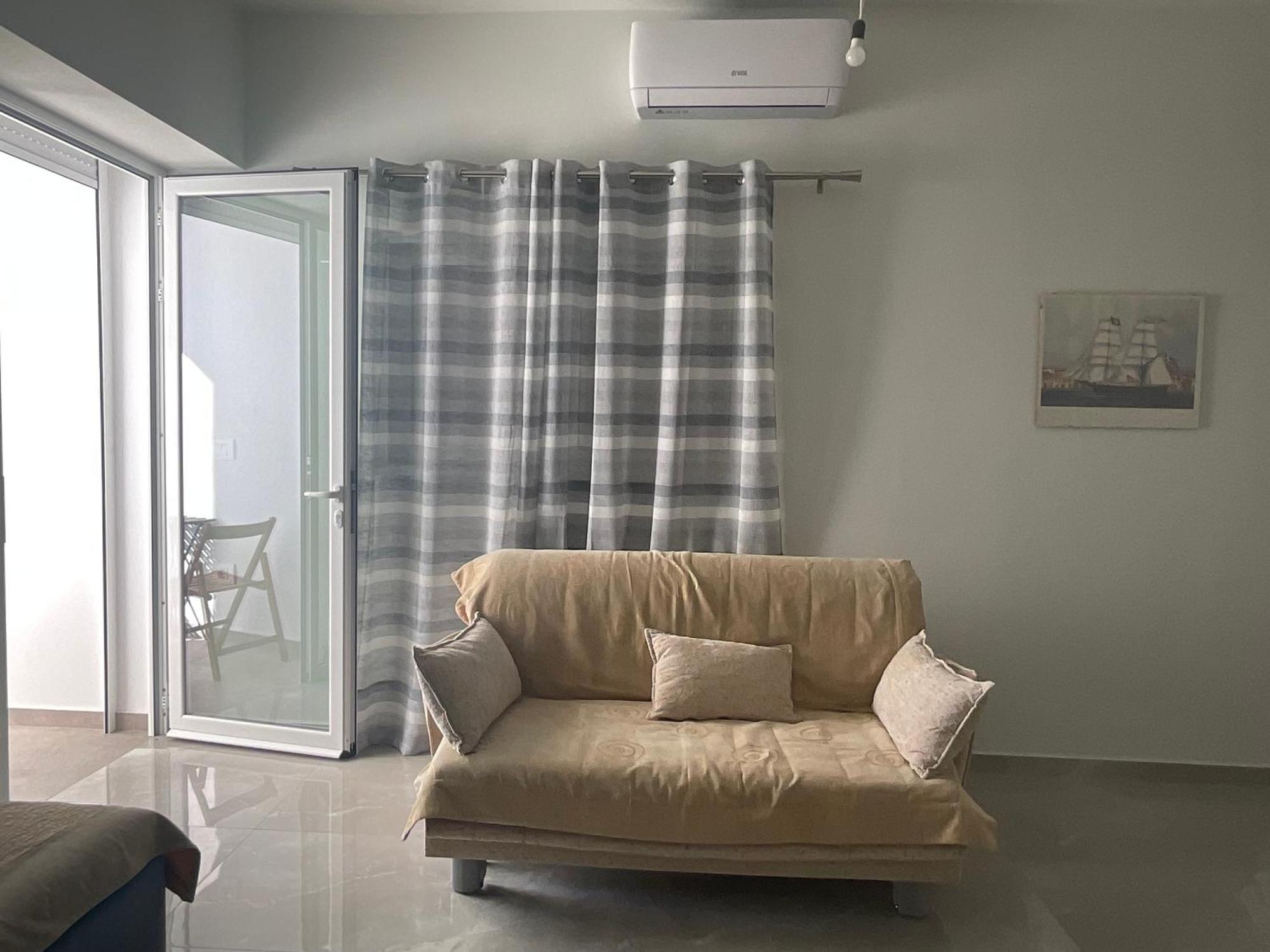 Mojito Beach Apartments With Free Parking Sarande Room photo