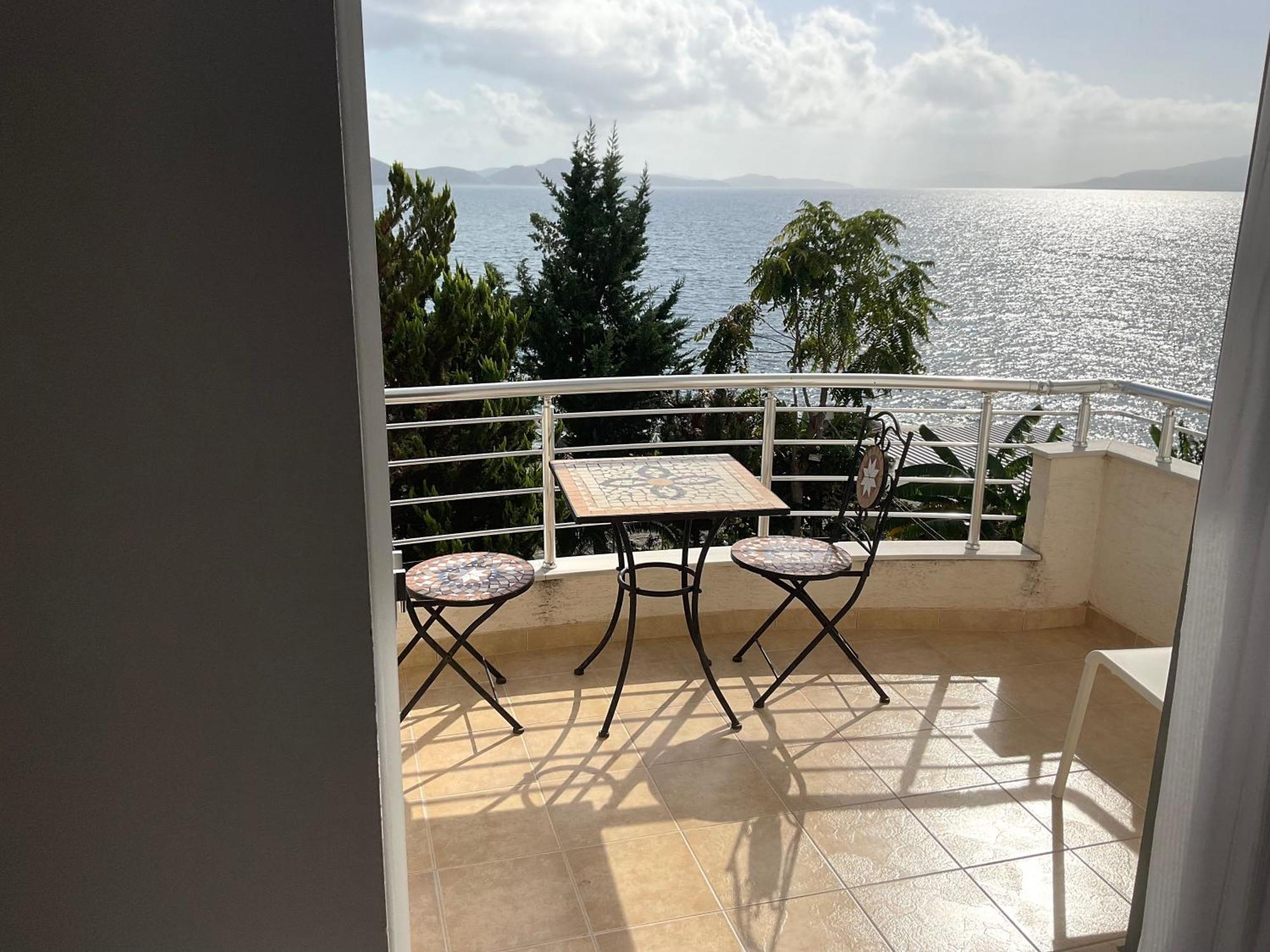 Mojito Beach Apartments With Free Parking Sarande Exterior photo