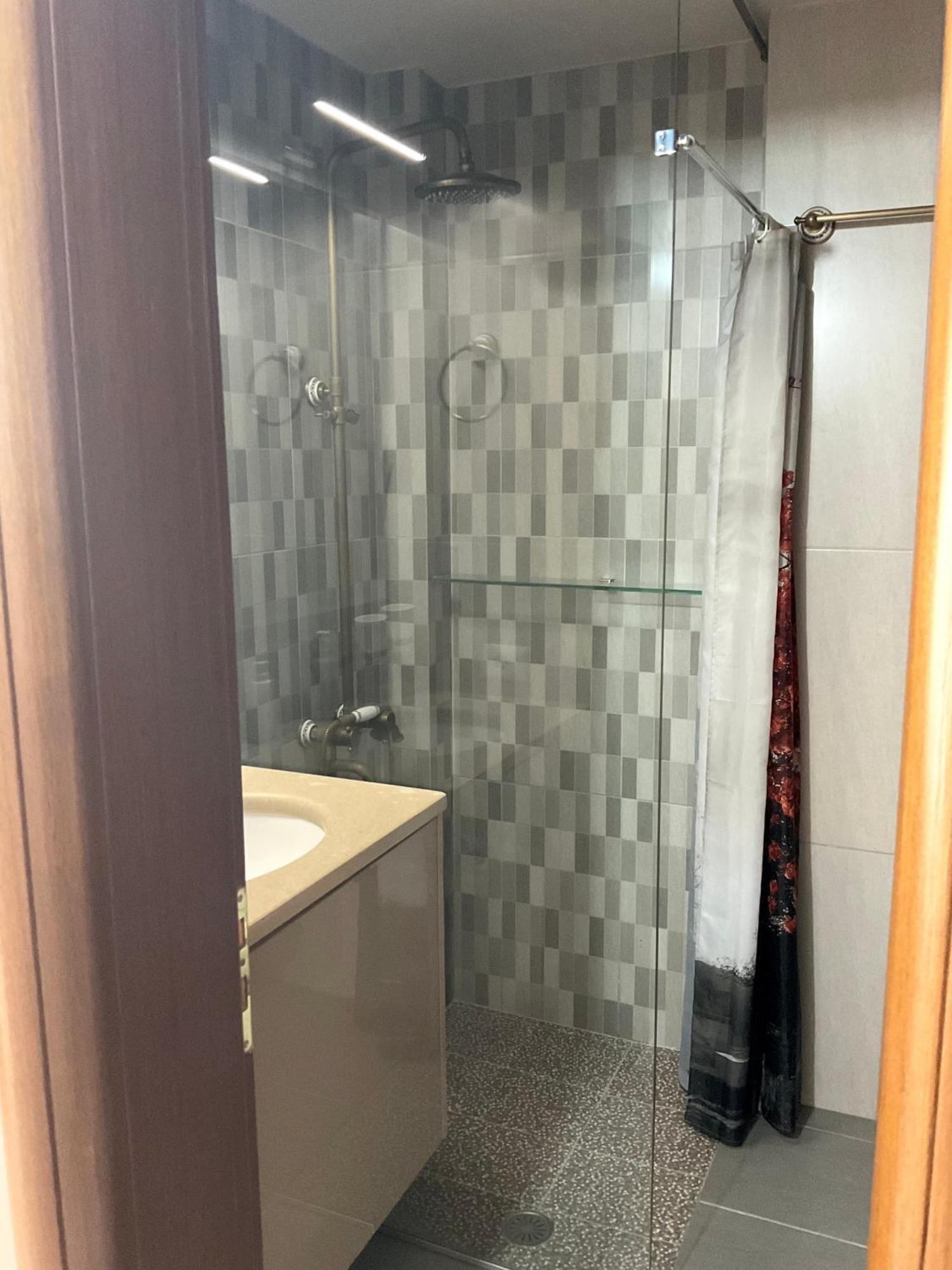 Mojito Beach Apartments With Free Parking Sarande Room photo