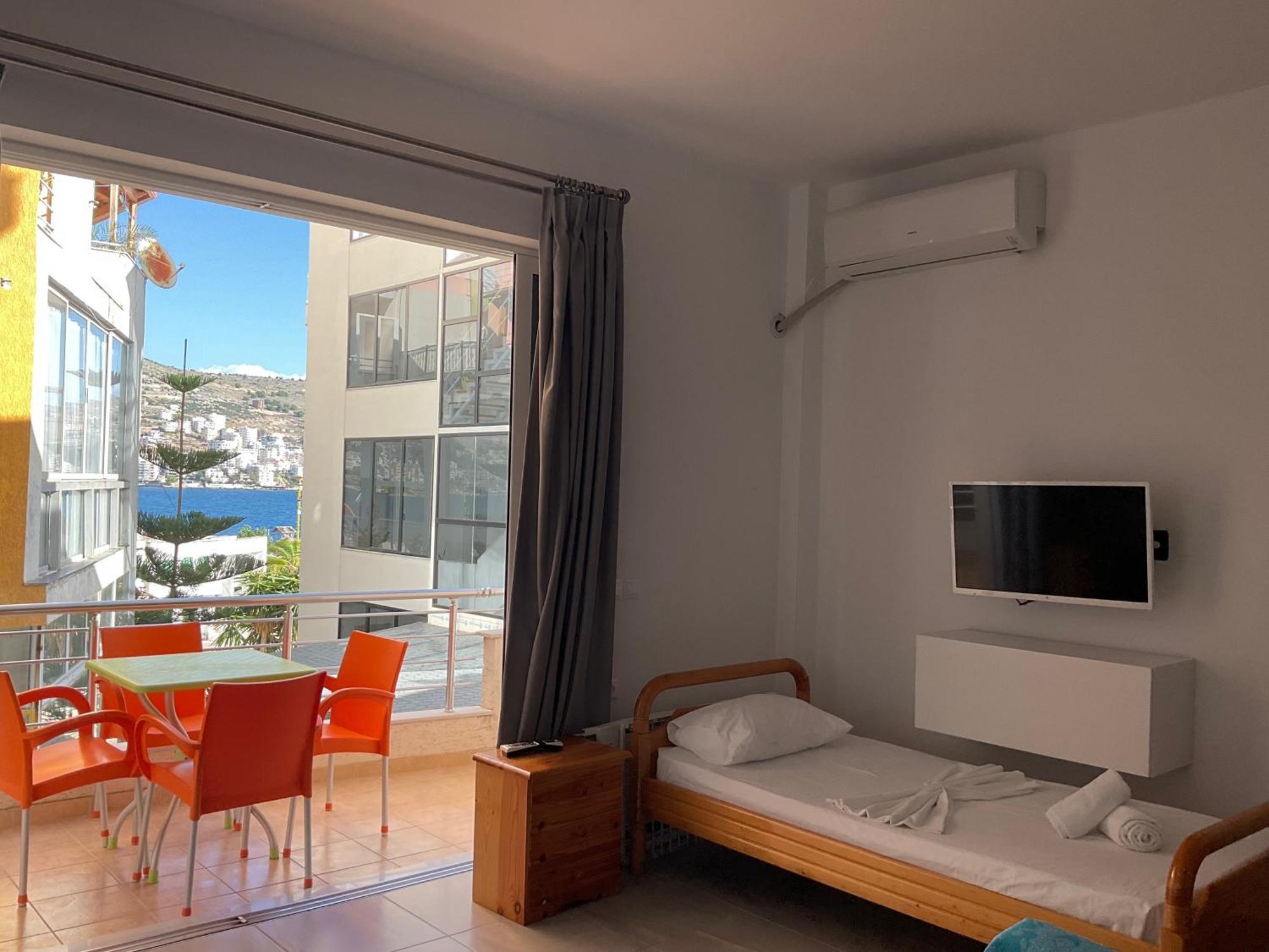 Mojito Beach Apartments With Free Parking Sarande Room photo