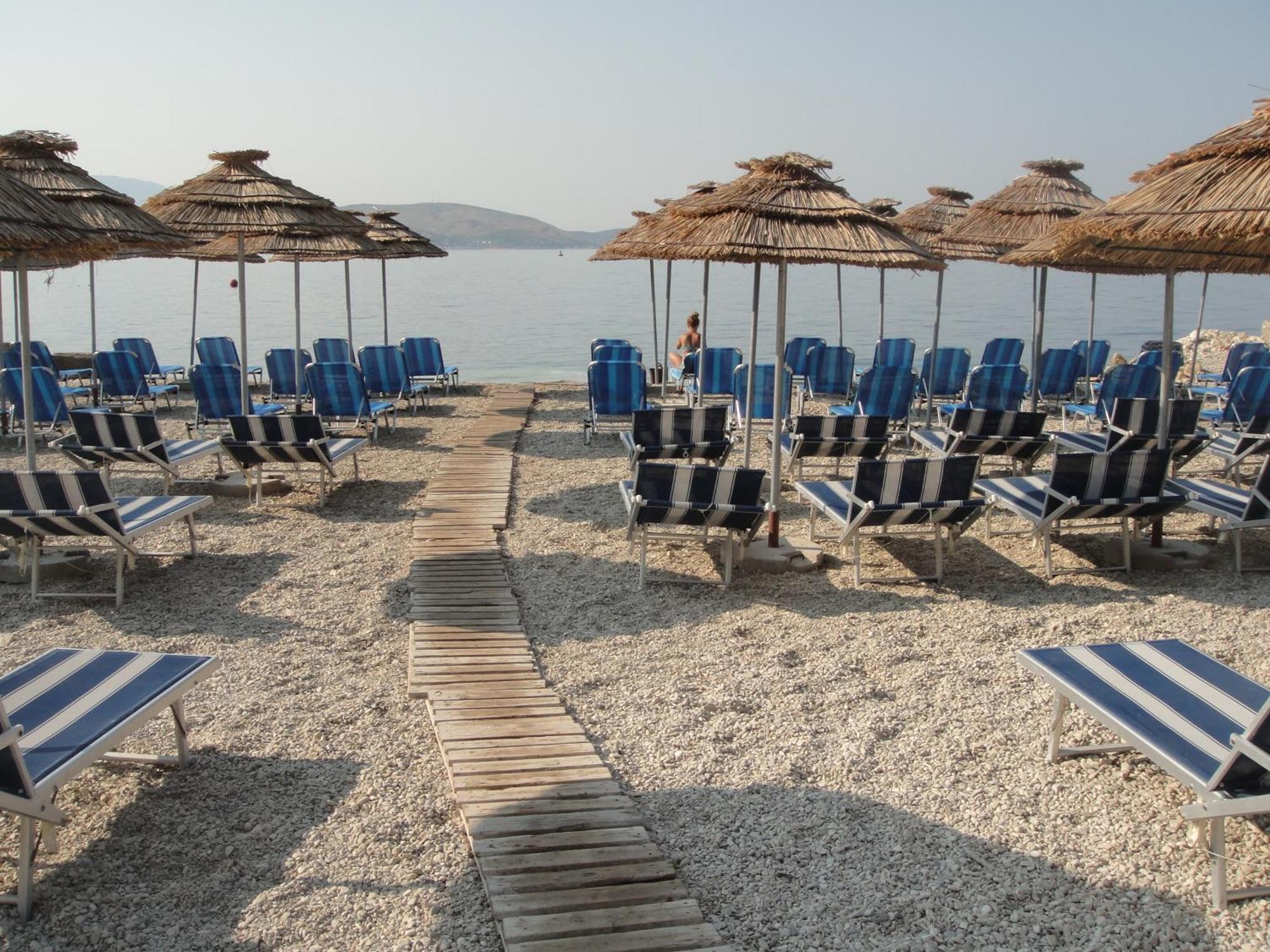 Mojito Beach Apartments With Free Parking Sarande Exterior photo
